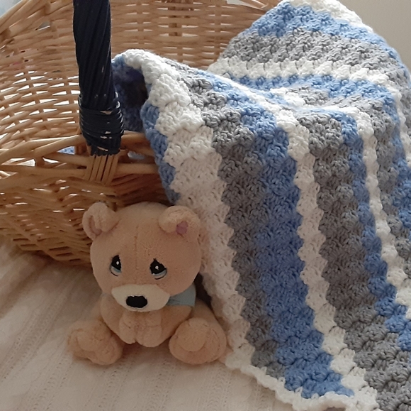 Baby Cloud Baby Afghan - Picture 1 of 3